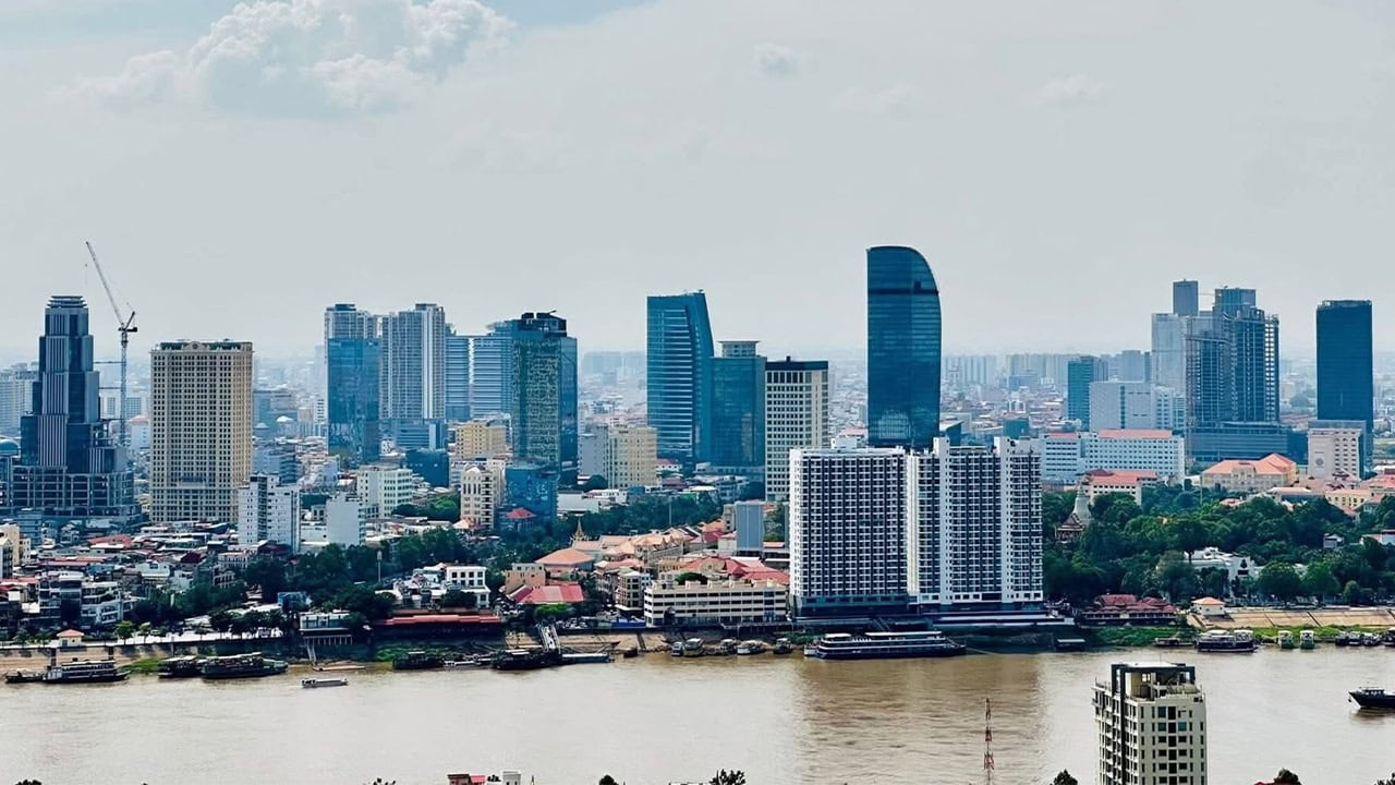 ADB Trims Cambodia's 2026 Growth Outlook to 3.9% as Tourism Weakens